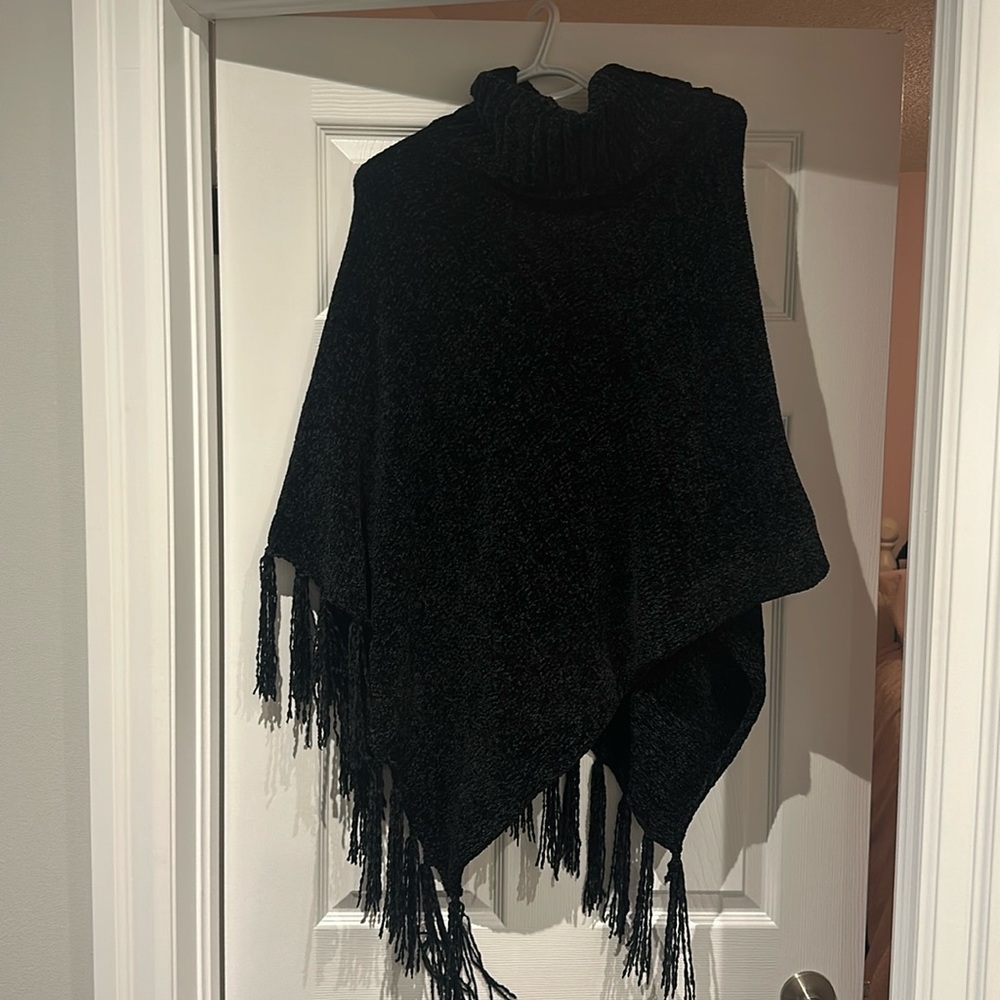 NWOT black chenille cape